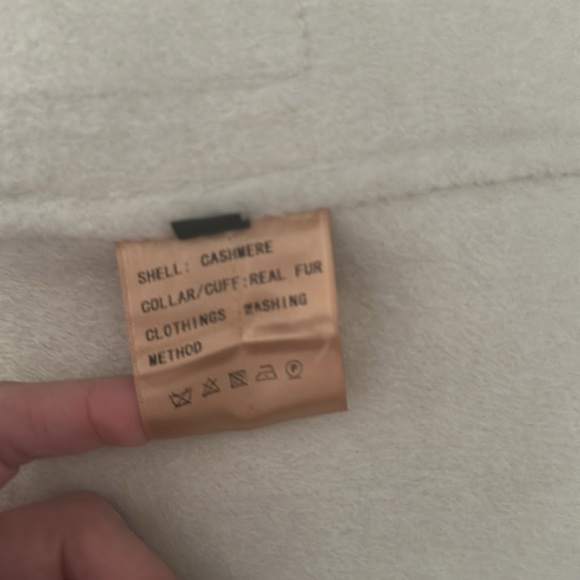 Lubella Boutique. Cashmere Coat size S with removable fur. - Picture 8 of 8